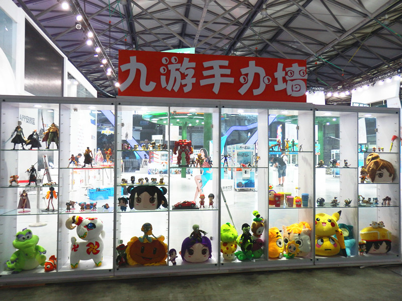 美女会长收集上百手游手办亮相九游展台 资讯 第1张 美女会长收集上百手游手办亮相九游展台 资讯 第1张