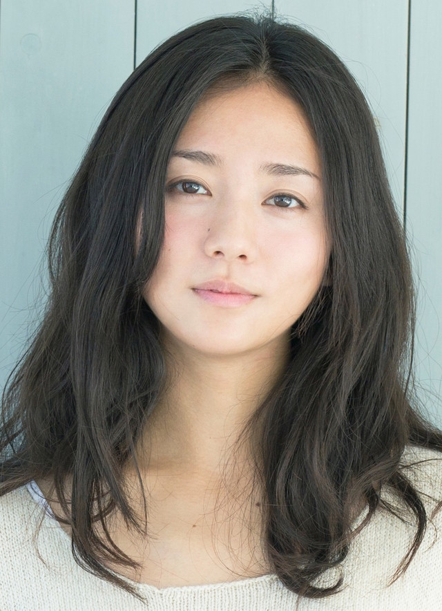 山崎纱也夏《Siren》将改编真人电视剧 松坂桃李、木村文乃担纲主演 资讯 第2张 山崎纱也夏《Siren》将改编真人电视剧 松坂桃李、木村文乃担纲主演 资讯 第2张