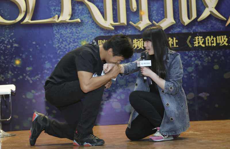 吸血鬼也要基情满满!《我的吸血鬼男友》小梦小羽校园行专访 业内 第4张 吸血鬼也要基情满满!《我的吸血鬼男友》小梦小羽校园行专访 业内 第4张