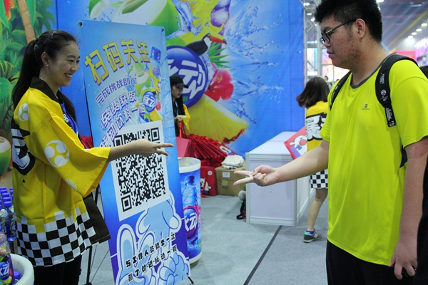这次事情搞大了!五一萤火虫动漫游戏嘉年华,王尼玛领衔暴走漫画嗨翻全场! 漫展 第4张 这次事情搞大了!五一萤火虫动漫游戏嘉年华,王尼玛领衔暴走漫画嗨翻全场! 漫展 第4张