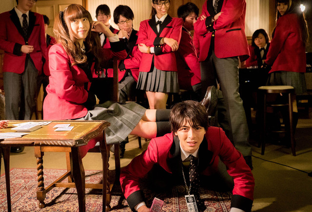 真人日剧《狂赌之渊》滨边美波vs森川葵对决场面公开 资讯 第2张