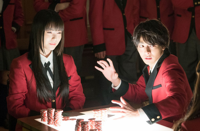 真人日剧《狂赌之渊》滨边美波vs森川葵对决场面公开 资讯 第4张