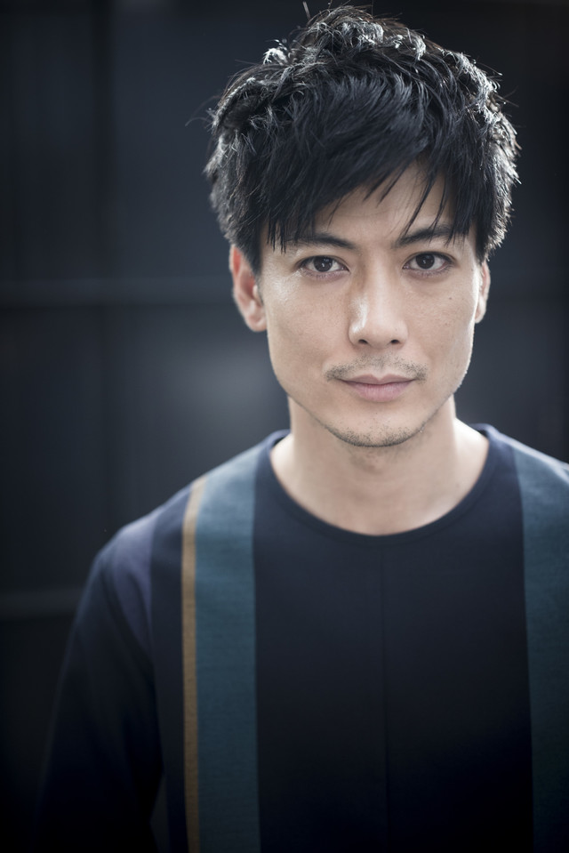 玉山铁二出演“笨爸爸”赤冢不二夫