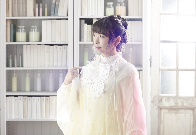 动漫歌手「やなぎなぎ」公开第19张单曲《未明の君と薄明の魔法》试听音乐影像 资讯