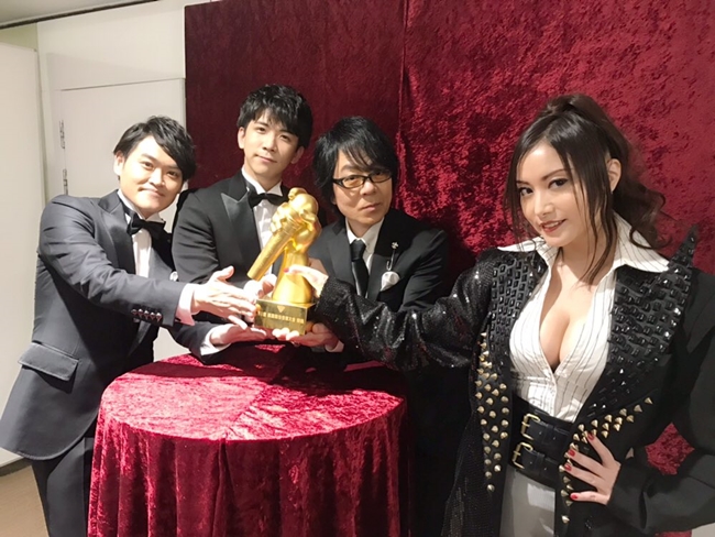 《催眠麦克风》第一回韵踏斗技大会的优胜者为「新宿Division・麻天狼」 资讯 第2张