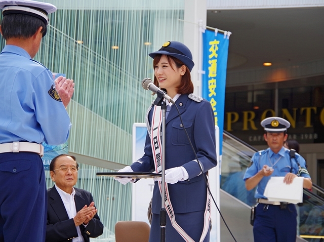 声优濑户麻沙美担任藤泽警察署一日署长 资讯 第3张