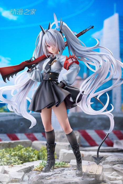 《蔚蓝档案》银镜伊织 1/7比例手办开始预约 周边 第5张 《蔚蓝档案》银镜伊织 1/7比例手办开始预约 周边 第5张