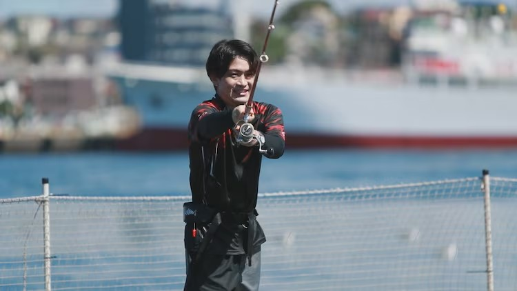  《悲喜渔生》钓鱼视频后篇公开，岩中睦樹等人挑战海上钓鱼。  资讯 第3张