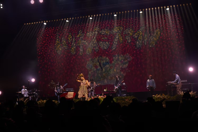  艾纳·吉恩德新曲《花无双》发布，担任电影《剧场版怪化猫 第二章 火鼠》主题歌  业内 第2张