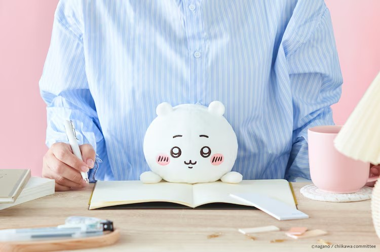  可可爱爱“撑腰”神器！Chiikawa玩偶助力健康办公  周边 第5张